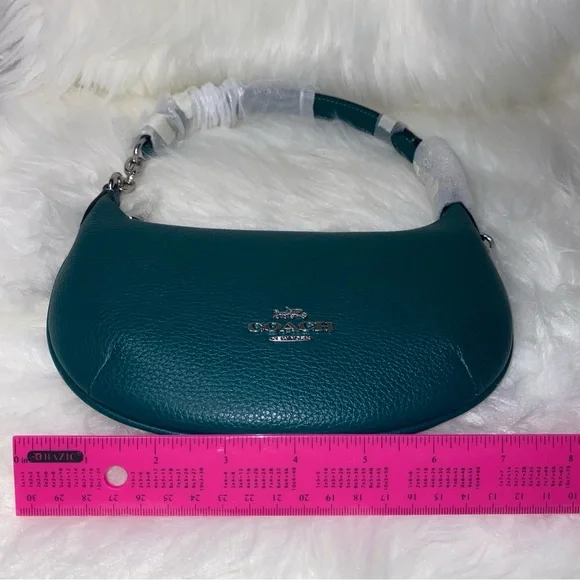 Coach - Picture 6 of 13